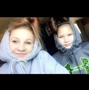 Meet your Posher, Kaytlinne